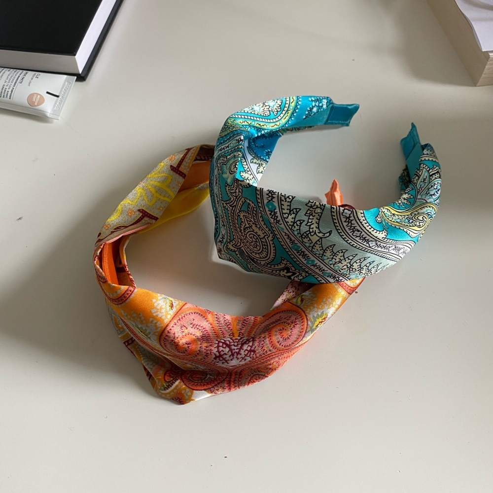 Set of two vintage y2k style headbands